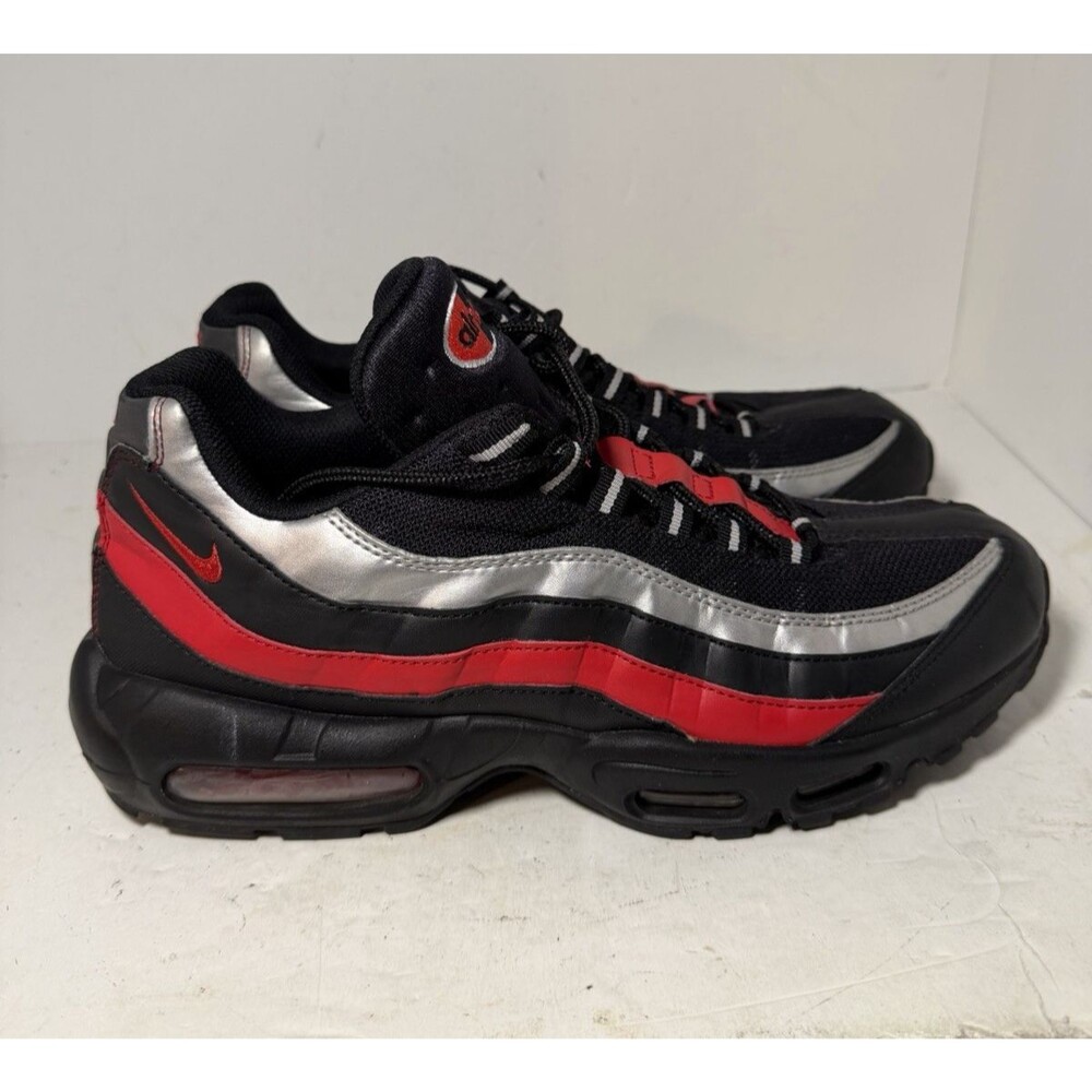 Nike Air Max 95 Shoes Mens Sz 11 University Red Black Silver Sneakers CQ9704-001